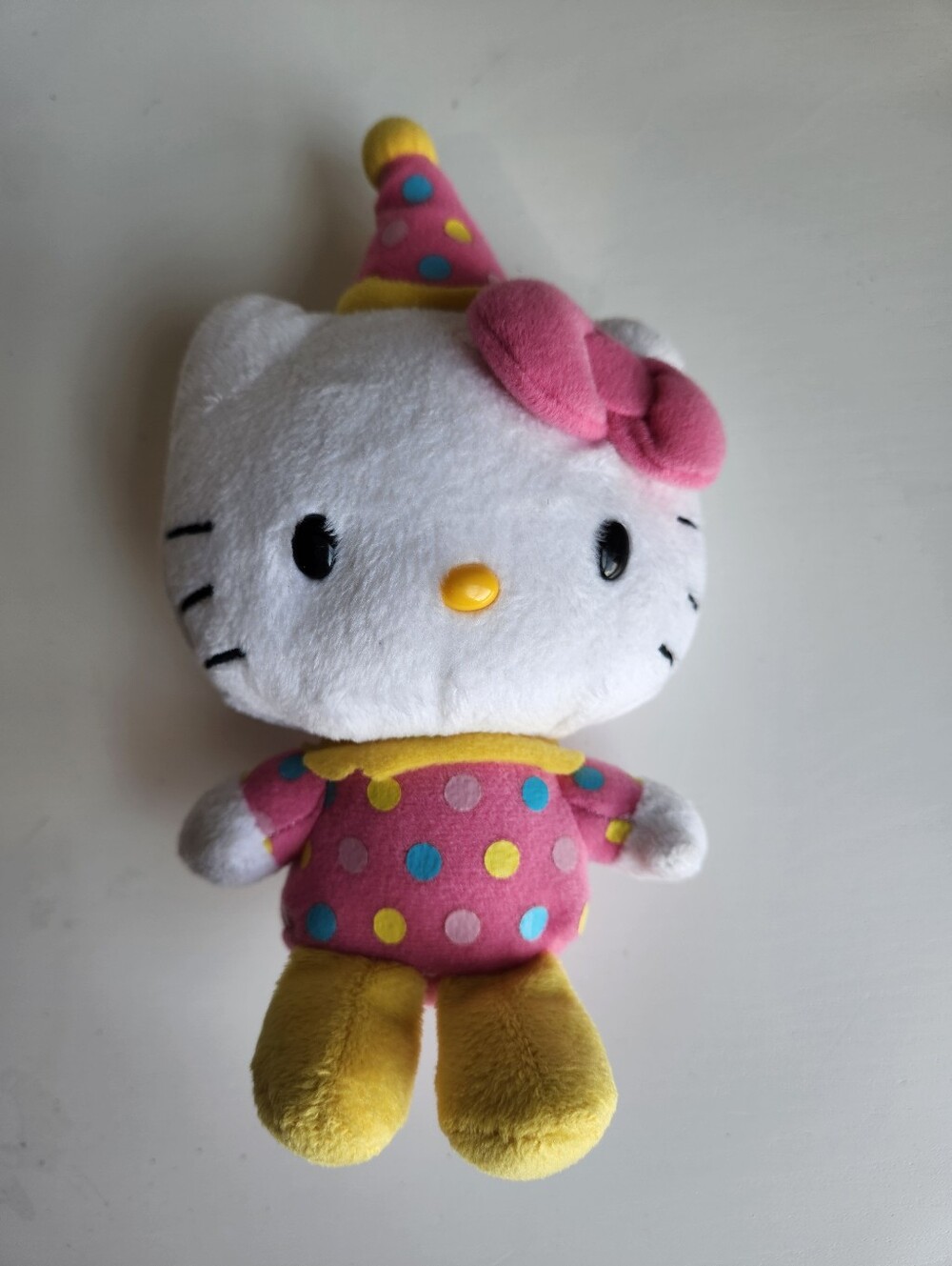 Vintage Sanrio HELLO KITTY Birthday Party Polka Dot Hat Juggling Clown Plush 6"